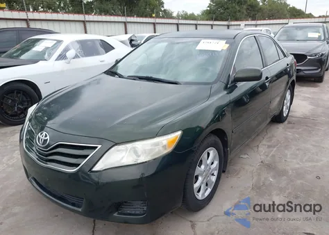 2010 Toyota Camry Le z USA, uszkodzony, nr VIN 4T4BF3EK4AR060166